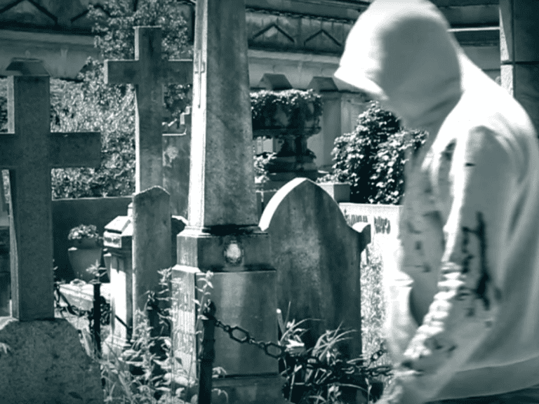 legvideo video musicale ufficiale Atoms dei Mineral