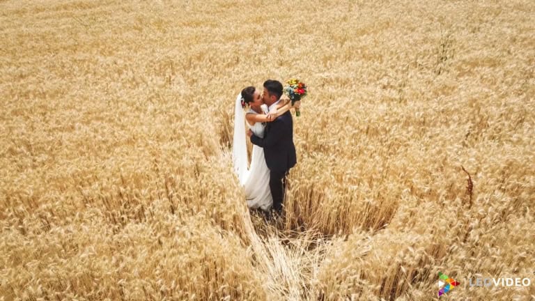 Legvideo Video Matrimonio Valentina & Alessandro sposi e grano